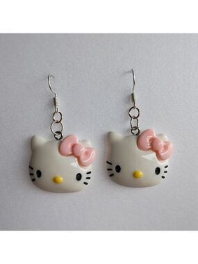2/$10 Hello Kitty Pink Bow Acrylic Handmade Earrings NWT